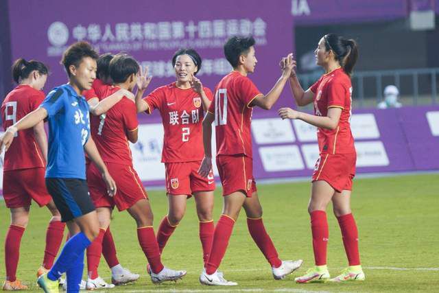 川奈久玲解释道：大小姐，苏家这次的合作与以往有很大的不同，整体条件对我们伊藤集团来说非常友好。